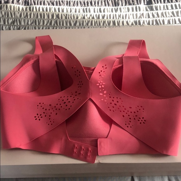 Victoria’s Secret angel Max bra - Picture 2 of 2